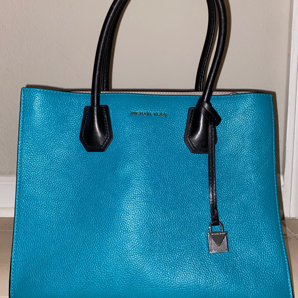 Michael kors tote bag